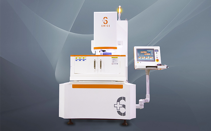 六轴伺服中走丝线切割机 UM系列.jpg 图片